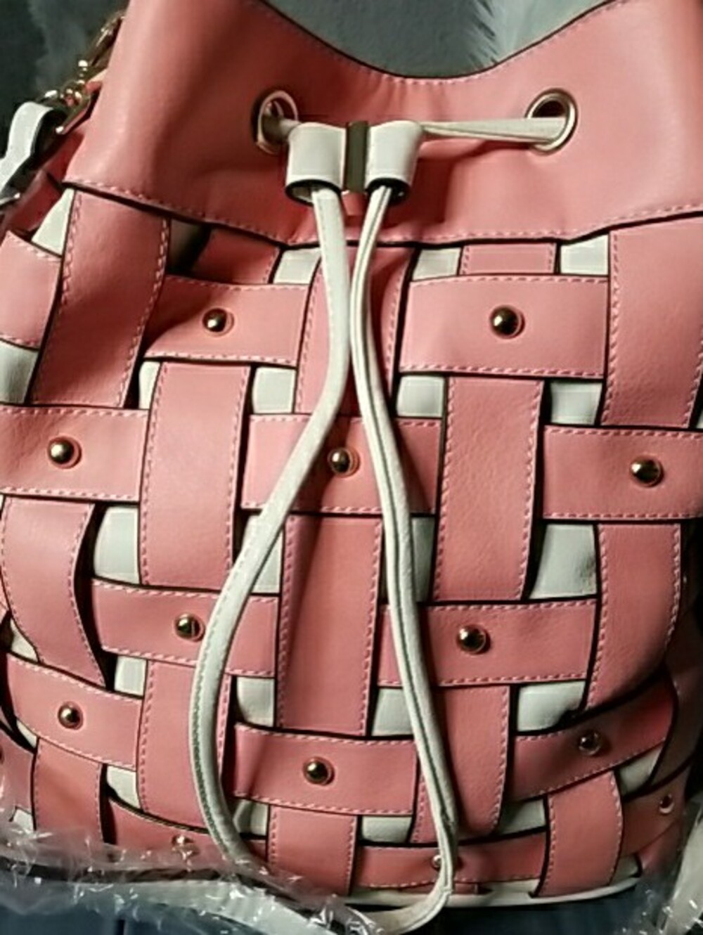Woven Pink Drawstring Crossbody Bag - Unbranded - Picture 5 of 16